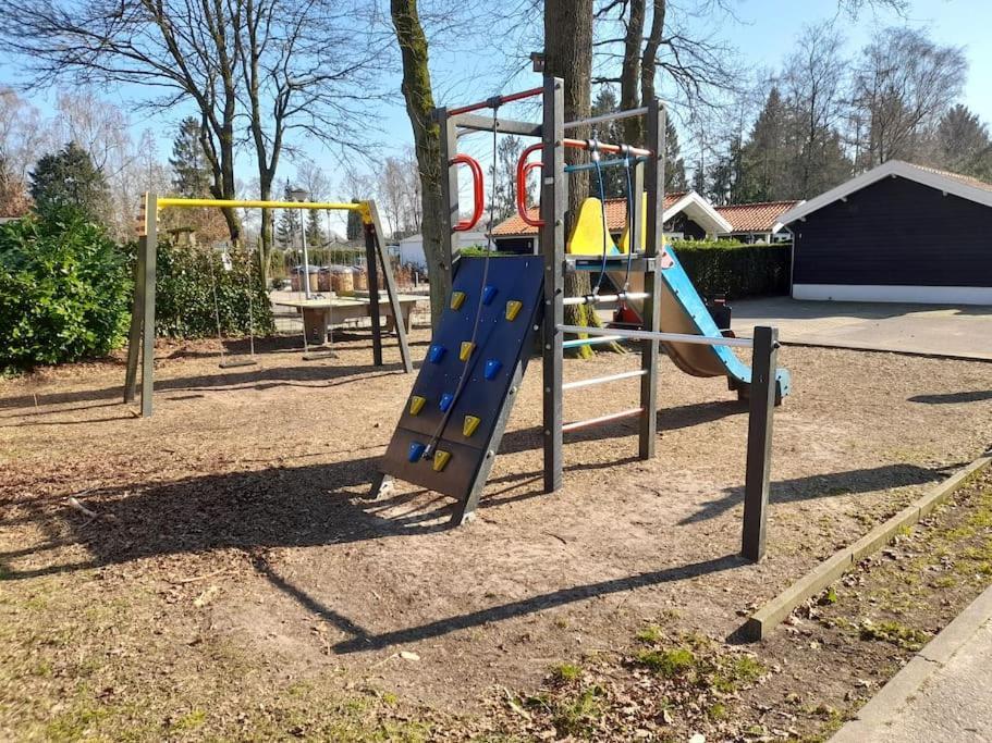 Gezellig Ingerichte Blokhut Op Een Rustig Park! Putten Dış mekan fotoğraf